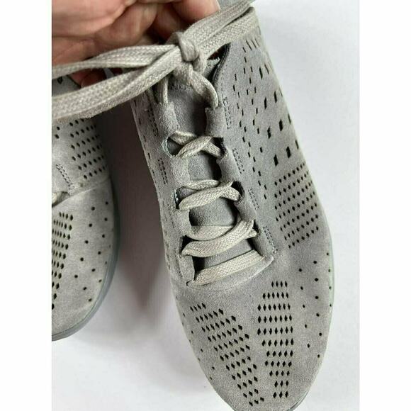 Under Armour Women's Street Precision Low Luxe Steel Gray Shoes 8 - Picture 5 of 9